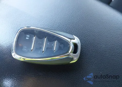 2019 Chevrolet Malibu 1Ls z USA, uszkodzony, nr VIN 1G1ZB5ST4KF131110